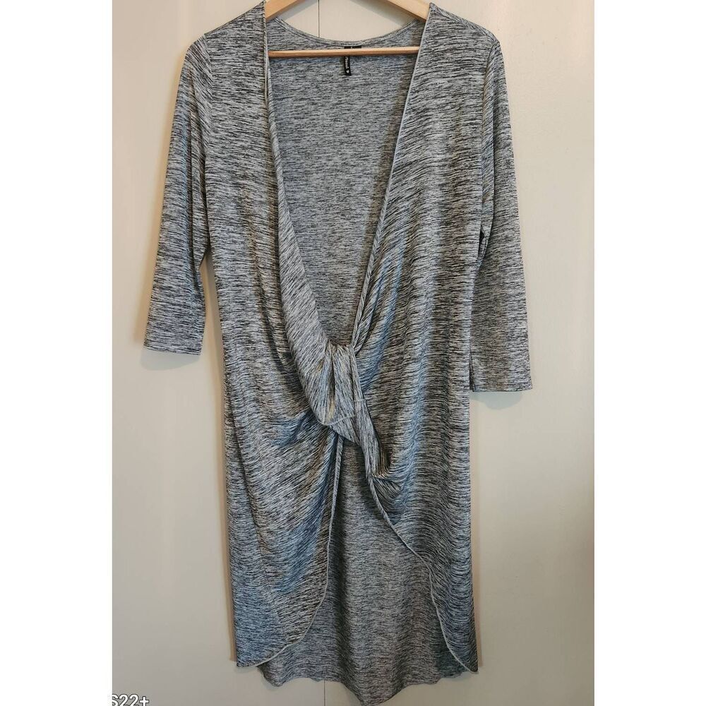 C28 Heartsoul heather gray knotted wrap